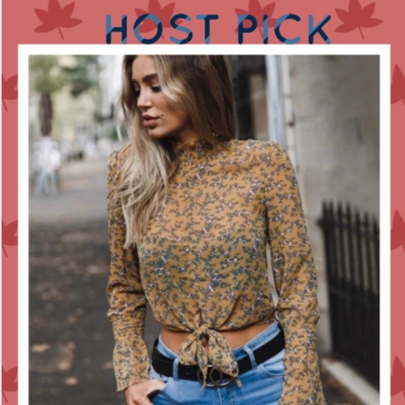 boutique Tops - HOST PICK❣️👁❣️casual or date night top